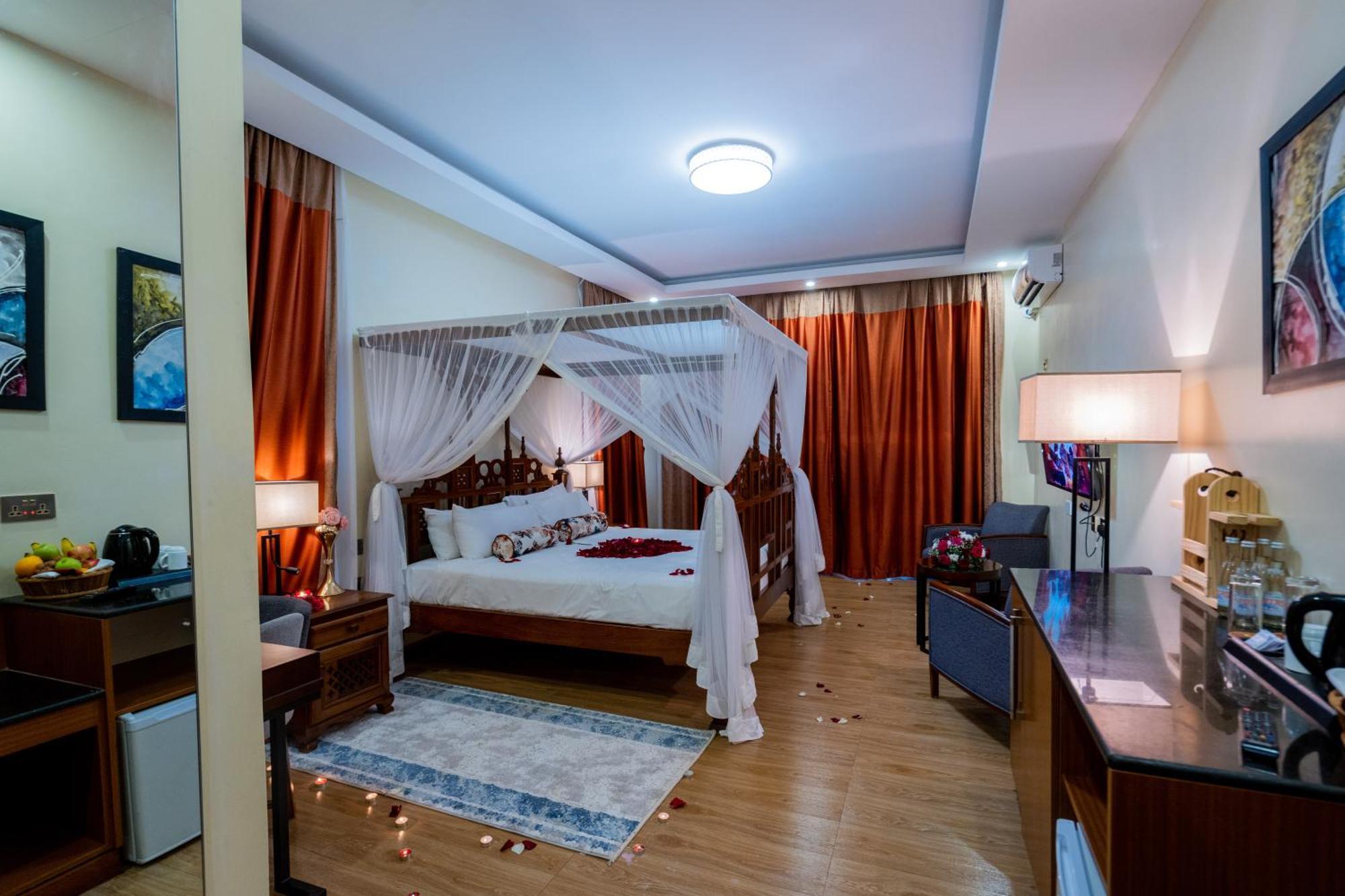 Ciala Resort Hotels In Kisumu Bagian luar foto