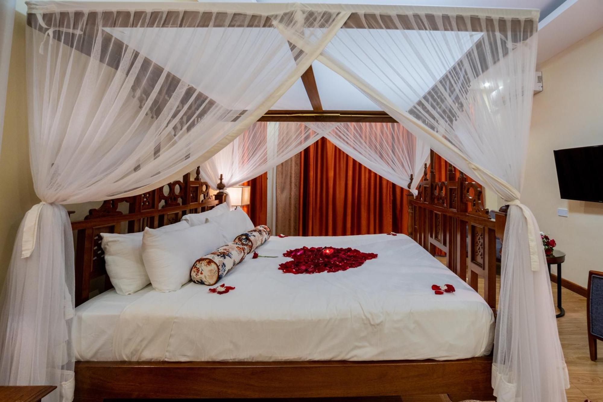 Ciala Resort Hotels In Kisumu Bagian luar foto