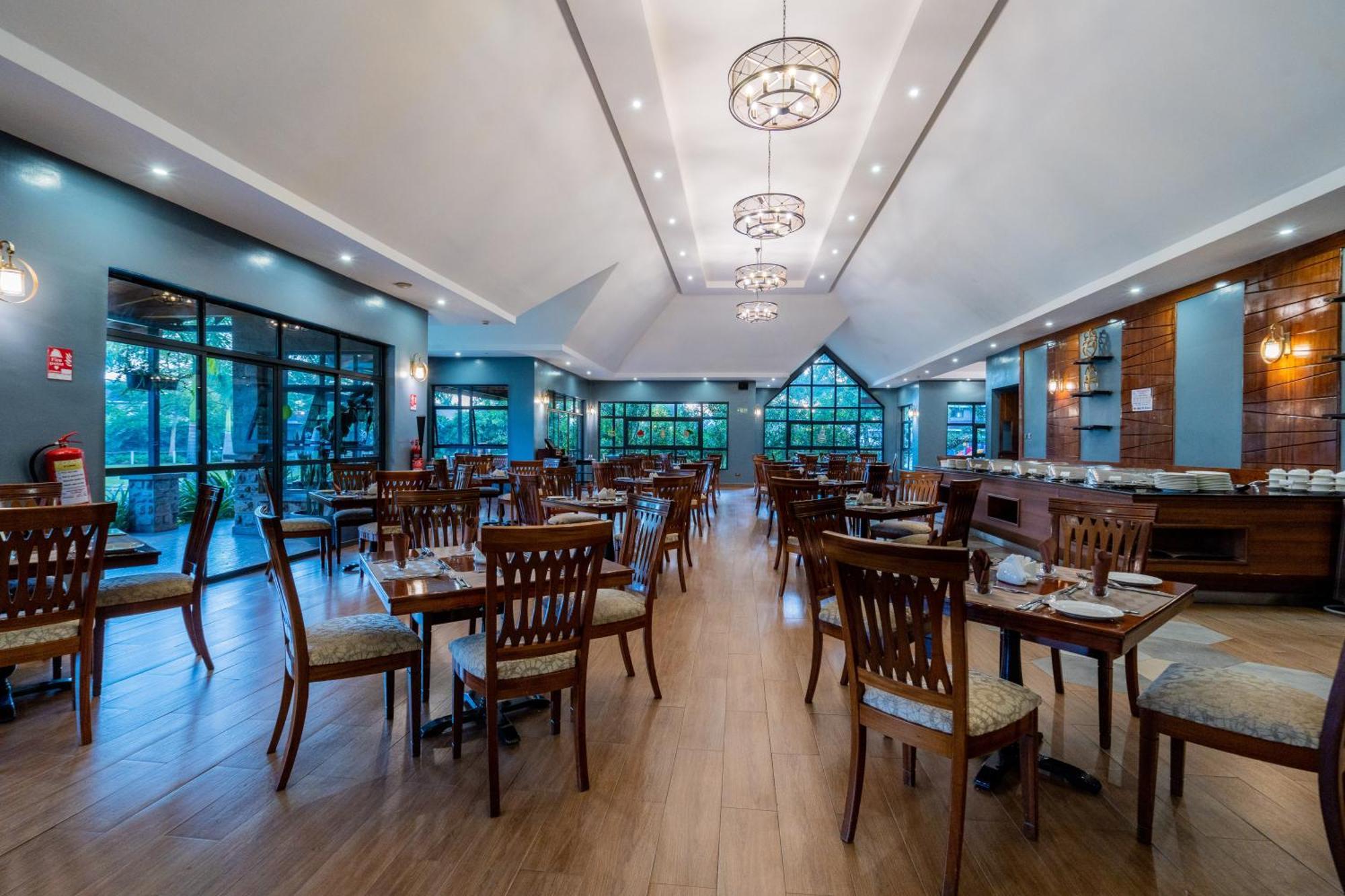 Ciala Resort Hotels In Kisumu Bagian luar foto
